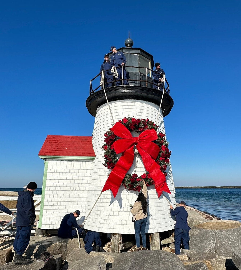 Brant Point Round Christmas Stroll