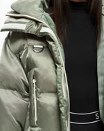 Willow Ama Short Puffer