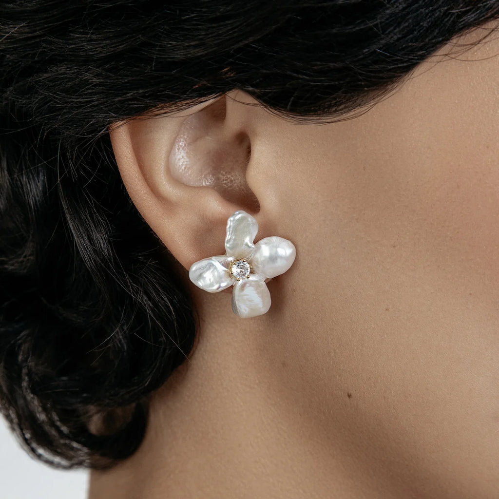 Flower Pearl Earrings