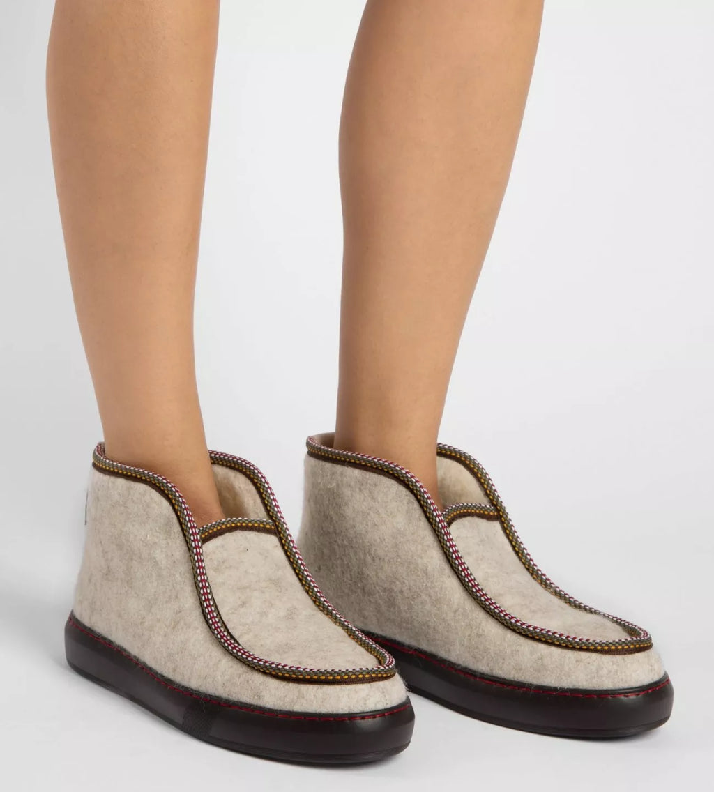 Penelope chilvers sample sale 2025 219