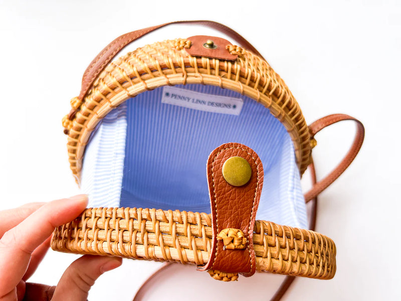 4X4 Round Wicker Bag